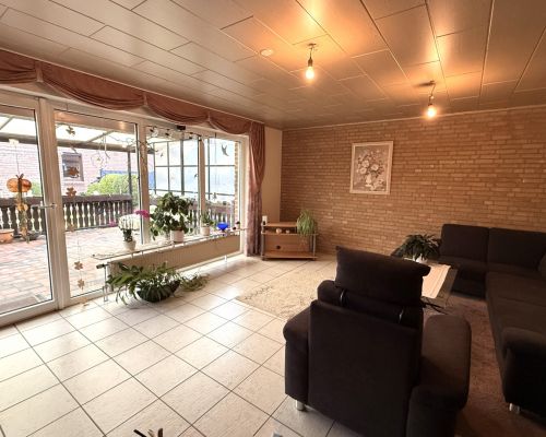 9 Wohnzimmer