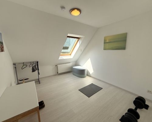 16 Schlafzimmer 1