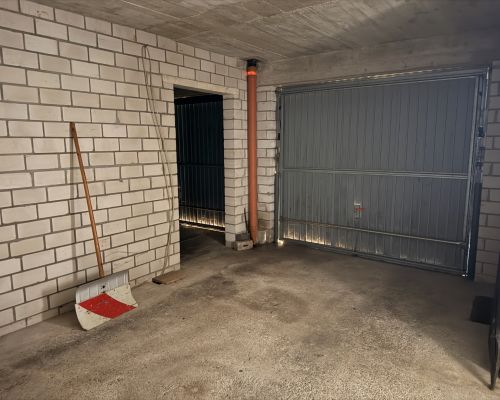 27 Innenansicht Doppelgarage