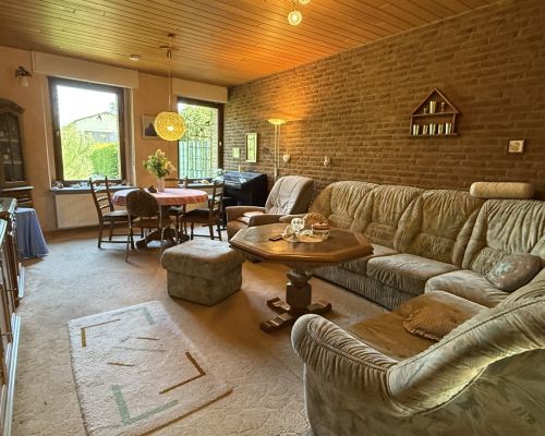 10 Wohnzimmer Ansicht 1