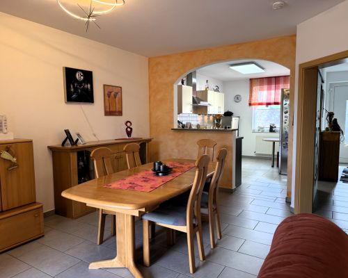 8 Esszimmer