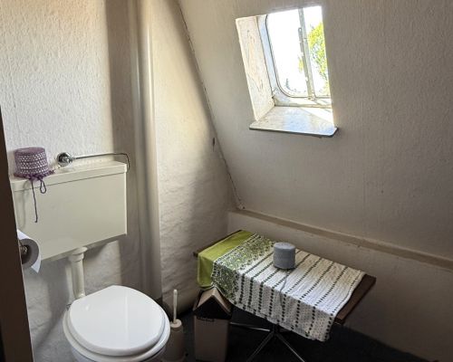 19 WC Abstellraum Dachgeschoss