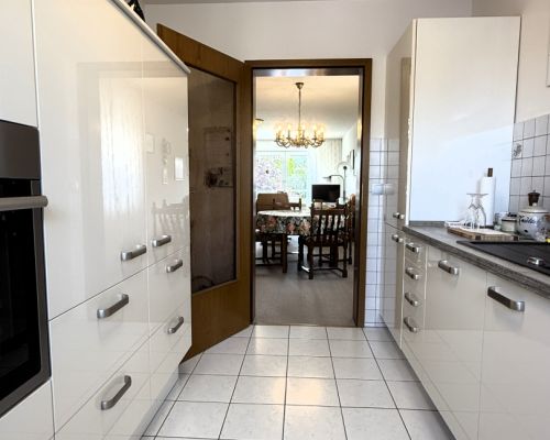 16 Einbauküche Ansicht 2