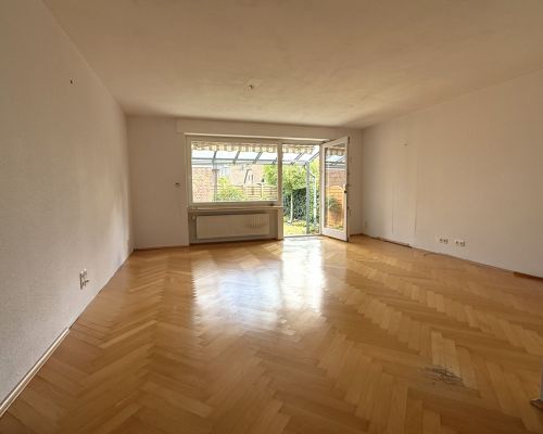 11 Wohnzimmer