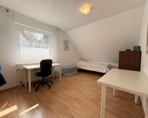 17 Schlafzimmer 2