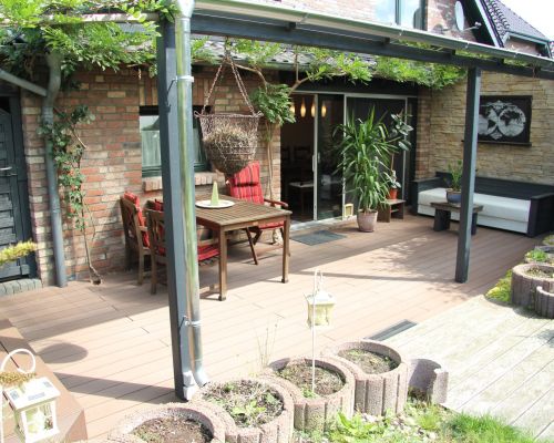 überdachte Terrasse
