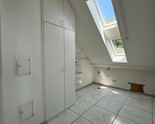 16 Hauswirtschaftsraum