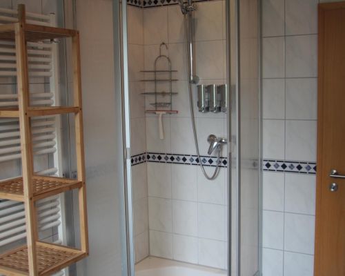 ... mit Dusche