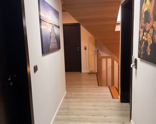 23e Flur im Dachgeschoss