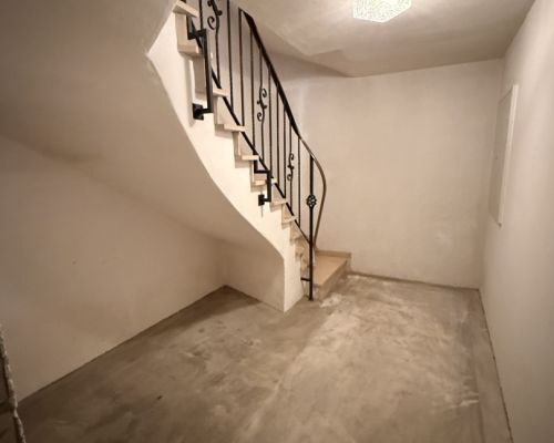 20 Kellertreppe