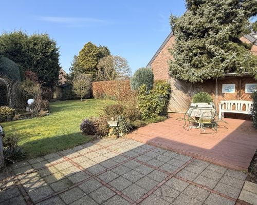 5 Terrassen- und Gartenansicht