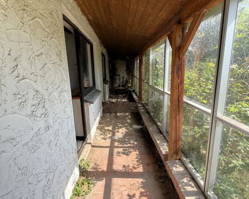 26 Terrassenüberdachung am Schlaftrakt